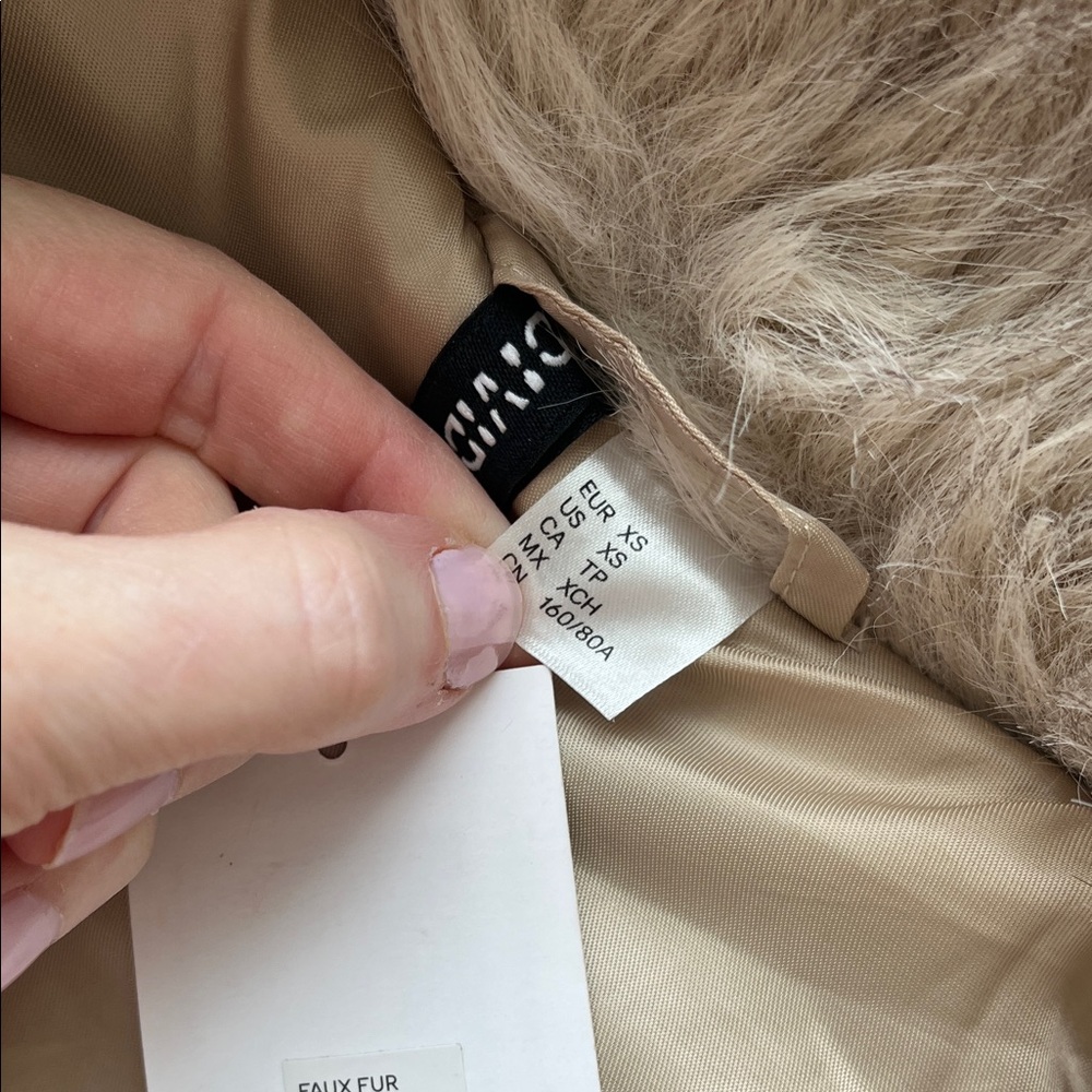 Faux Fur Cropped Jacket - Beige - Picture 8 of 14